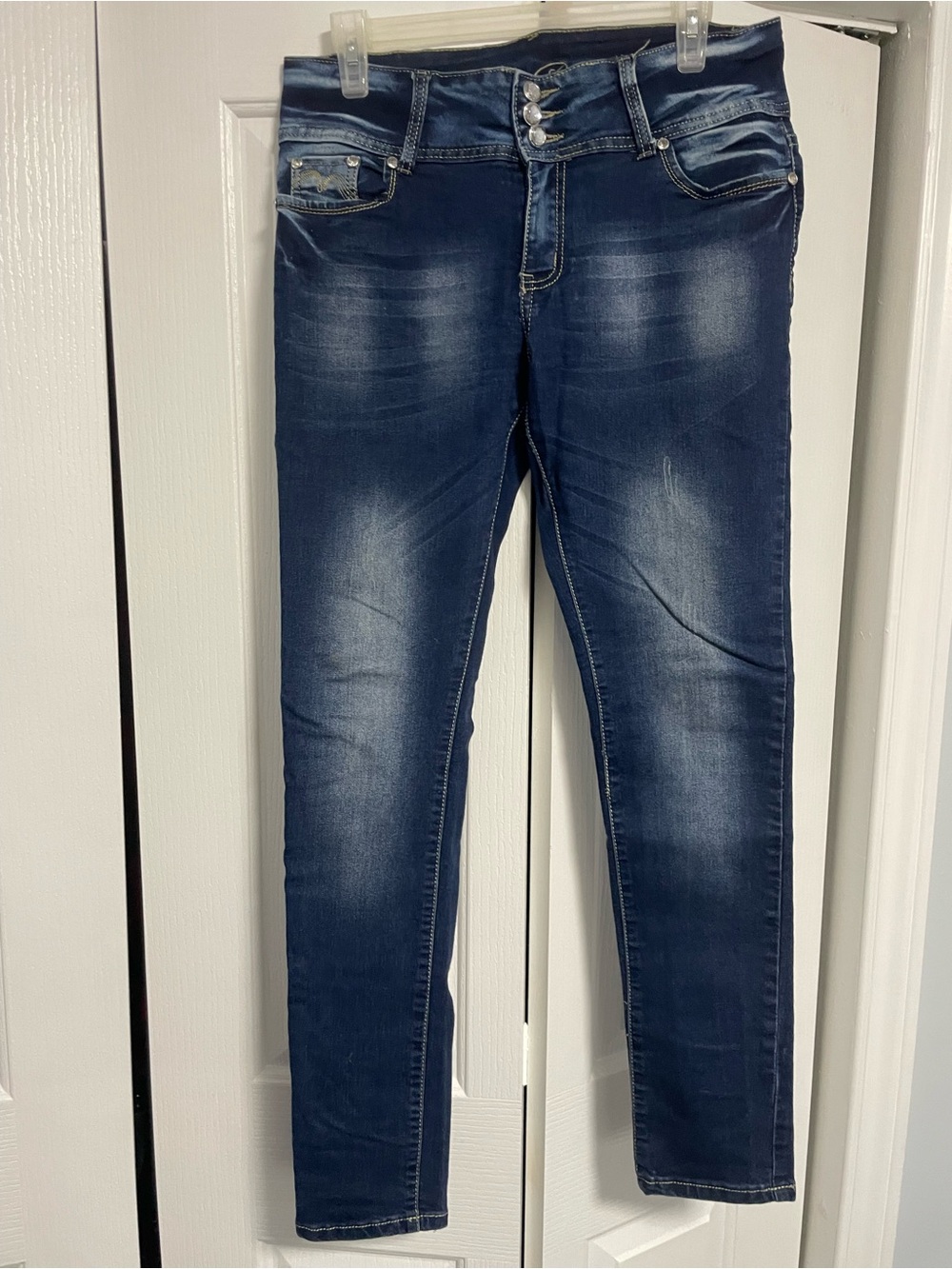 Women's Skinny Jeans - Dark Blue Wash